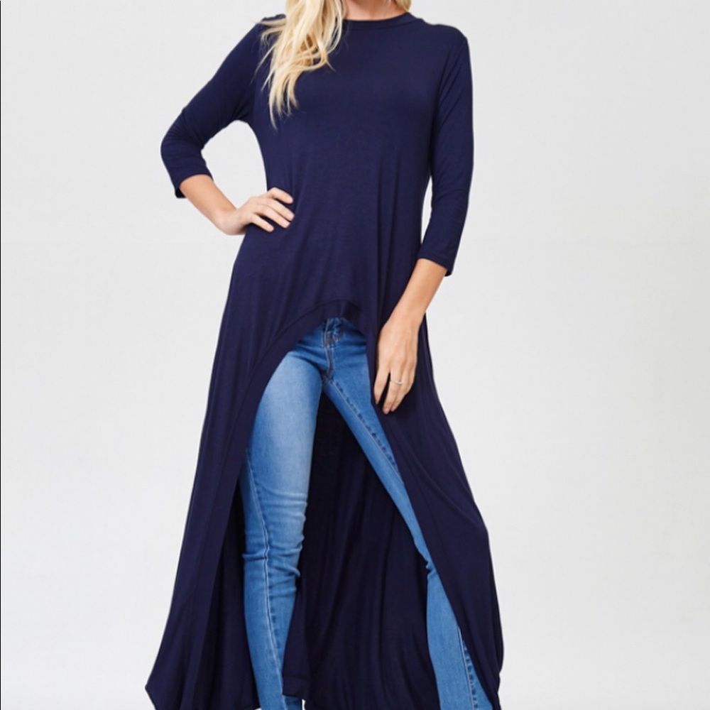 Navy High/low top- head turner top!